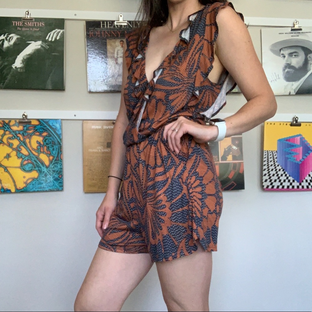 ❗️PRICE DROP NWT | BCBGMaxAzria Romper